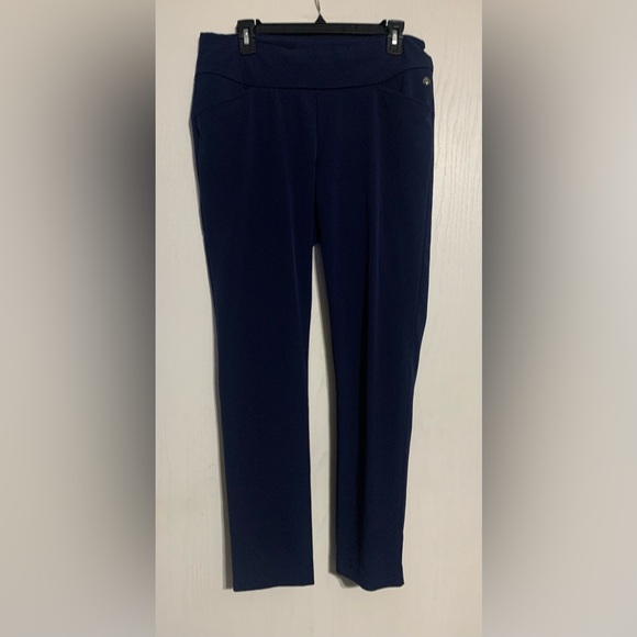 Lilly Pulitzer UPF 50+ Luxletic 28" Corso Pant in Navy - Picture 2 of 6